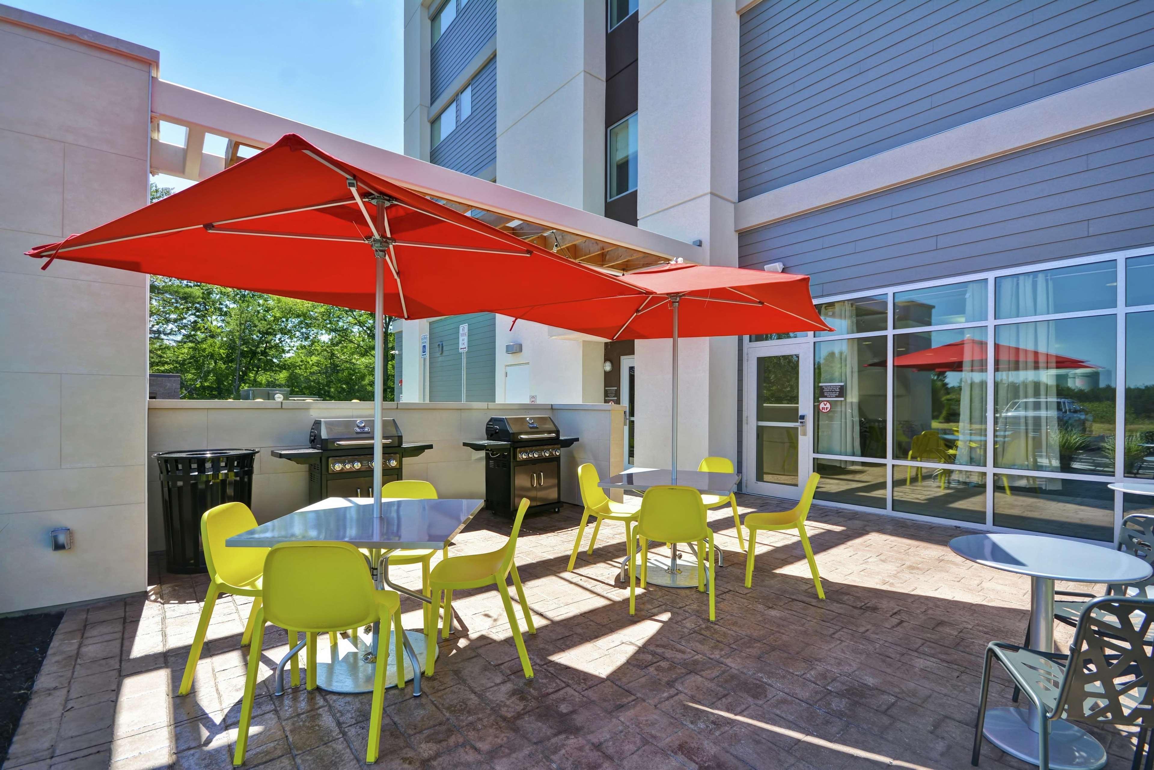 Home2 Suites By Hilton Queensbury Lake George Eksteriør billede
